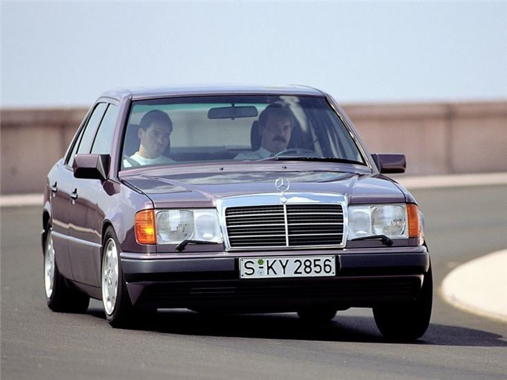 Mercedes benz w124 фото